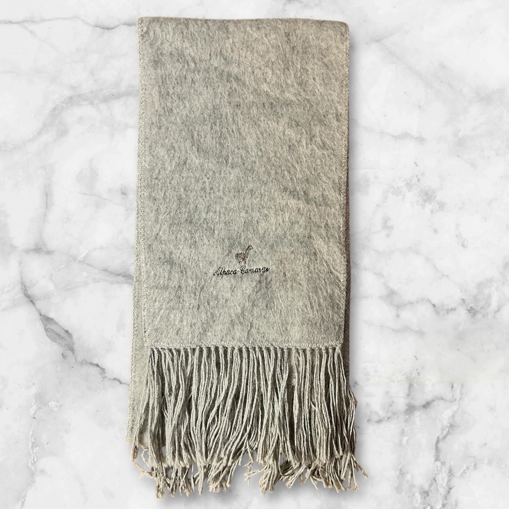 Alpaca Camargo gray scarf nwot 010